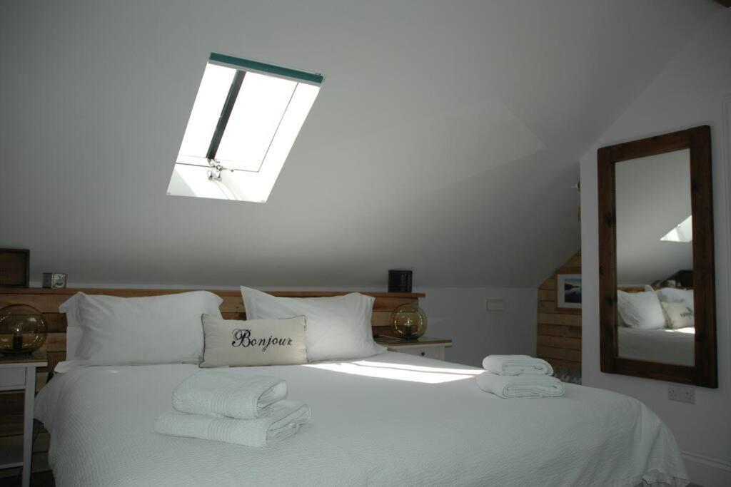 Cowslip Barn Annexe, Countryside Stay Near Chichester Exterior photo